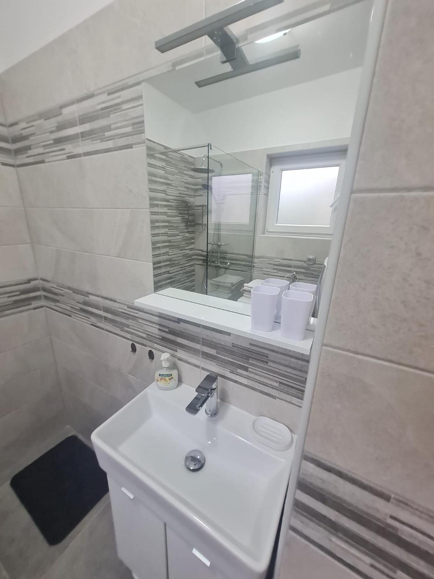 Apartment Anton Pinezići Kültér fotó