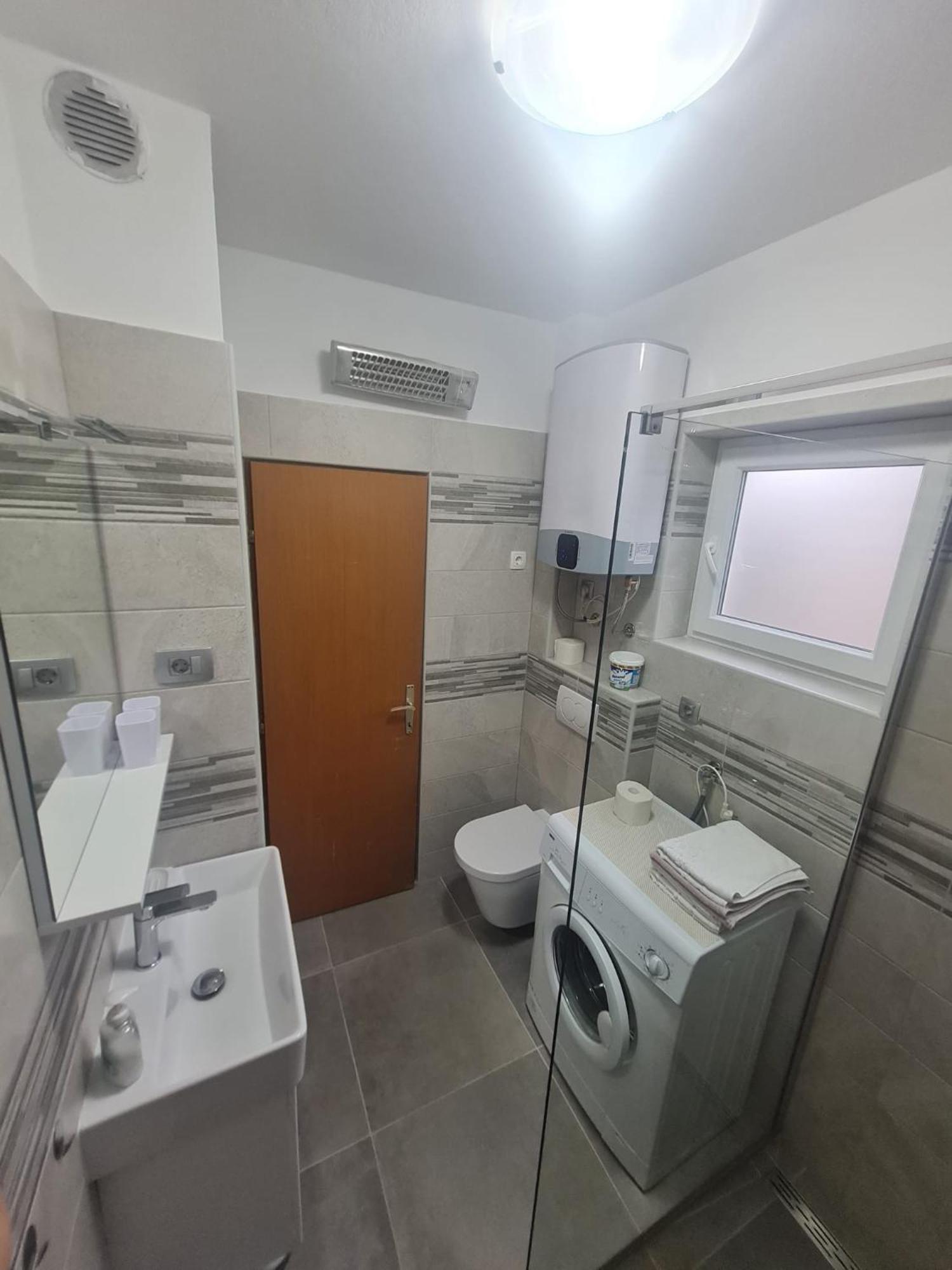 Apartment Anton Pinezići Kültér fotó