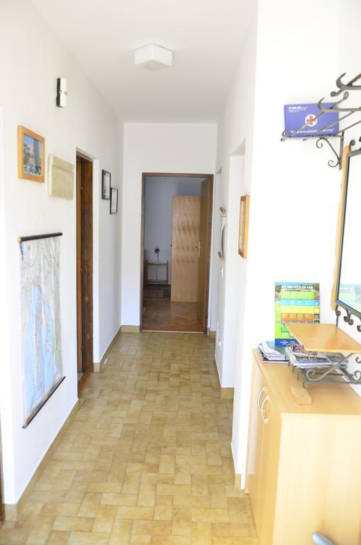 Apartment Anton Pinezići Kültér fotó