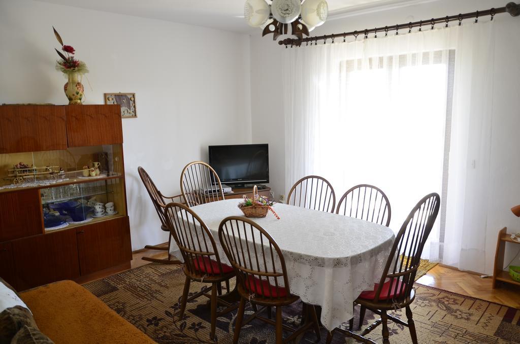 Apartment Anton Pinezići Kültér fotó