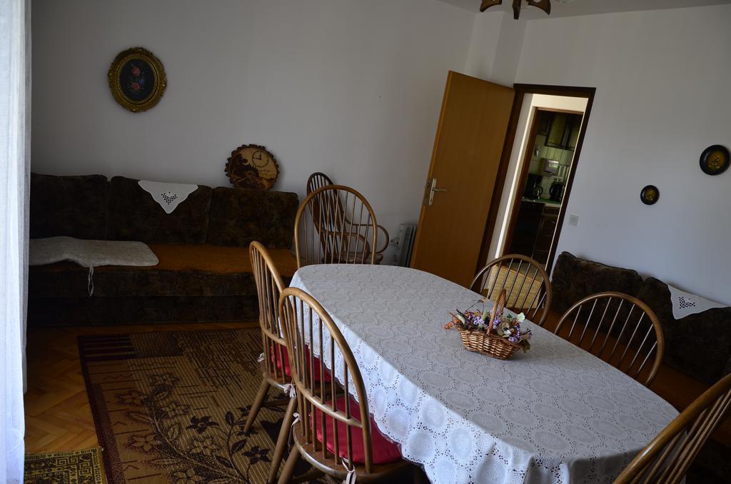 Apartment Anton Pinezići Kültér fotó