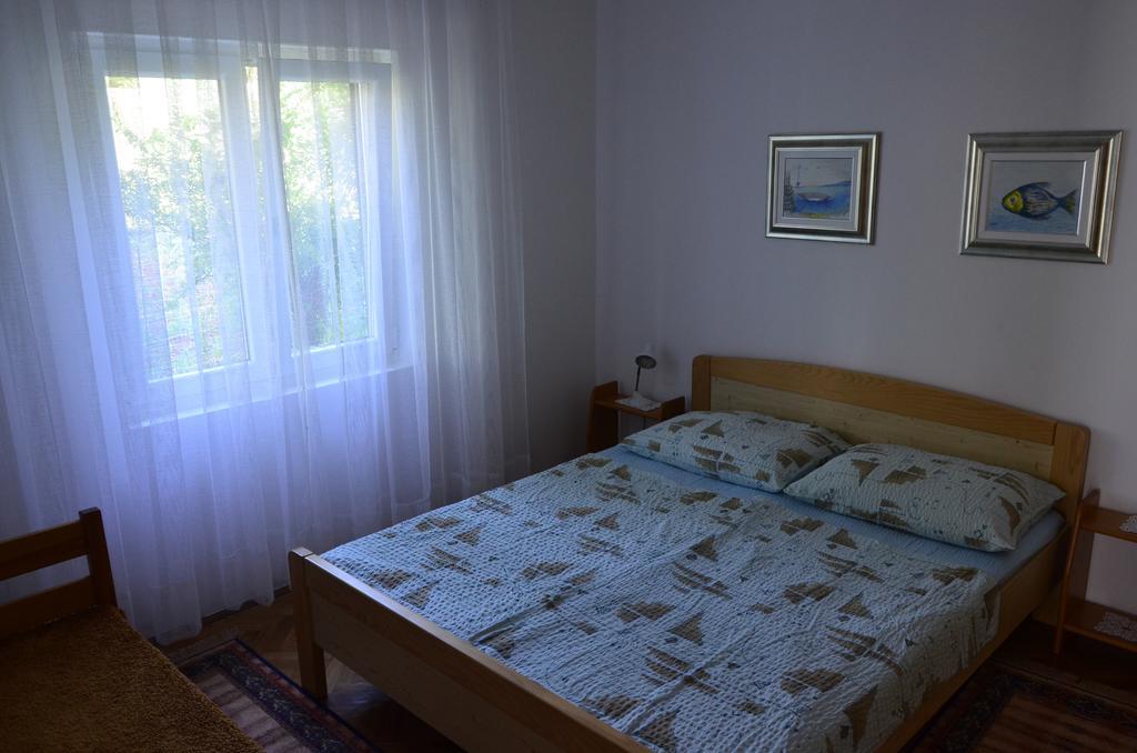Apartment Anton Pinezići Kültér fotó