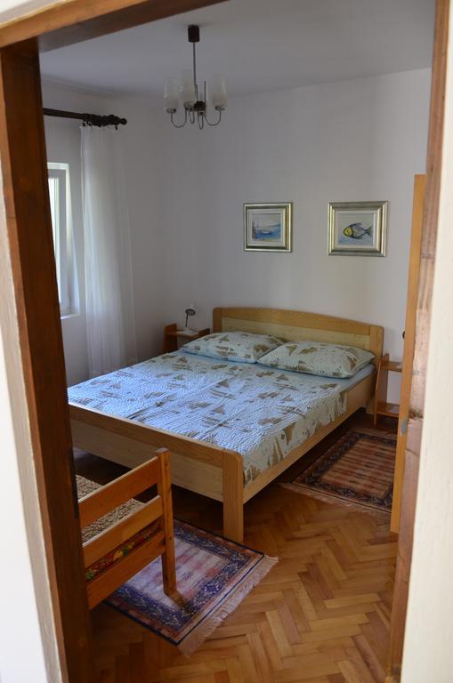 Apartment Anton Pinezići Kültér fotó